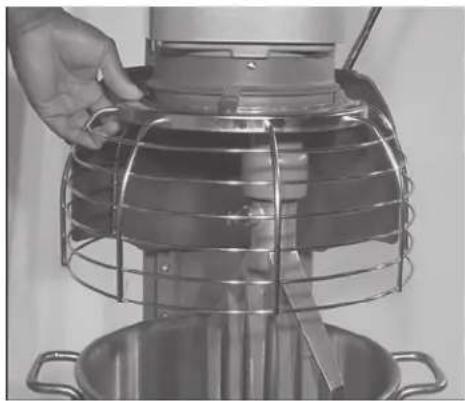 Hobart Legacy HL120 - Réinstaller la grille de protection - 1