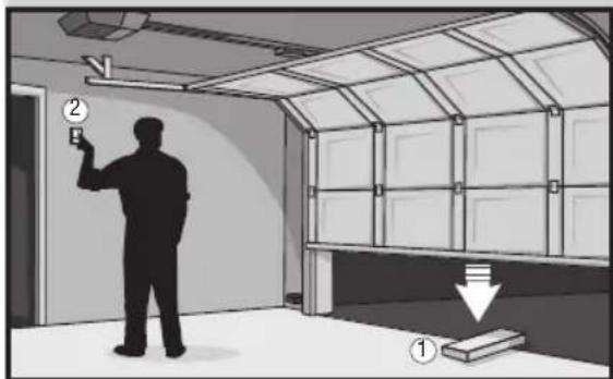 CHAMBERLAIN RJO101 - Effectuez un test de la porte pour vérifier qu'elle fonctionne correctement : - 1