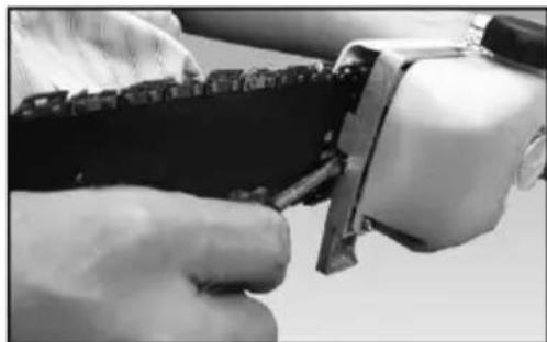 Greencut PP560L - INSTALLATION DE LA CHAINE DE BARRE / SCIE DE GUIDAGE - 5