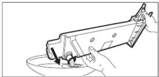 AEG TP7060TW - Vidange du bac d'eau de condensation - 3