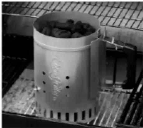 Char-Griller E2197 - HOLZKOHLESCHORNSTEIN - 1