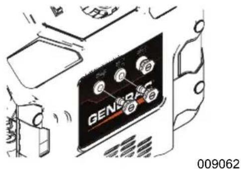 Generac G0066021 - Imagen 2-4. Instalacion del gancho de la manguera - 1