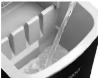 Igloo IGLICEB26BK - USING YOUR ICE CUBE MAKER - 1