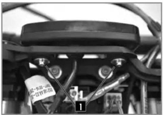 Sherco 450 SEF (2025) - SUSTITUIR LA BATERÍA DEL VELOCÍMETRO - 1