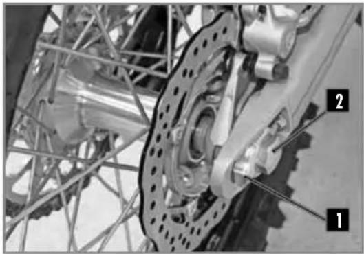 Sherco 450 SEF (2025) - REINSTALLING THE REAR WHEEL - 4