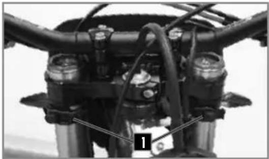 Sherco 450 SEF (2025) - DIE SICHERUNG DES LICHT-KABELSTRANGS AUSWECHSELN - 2