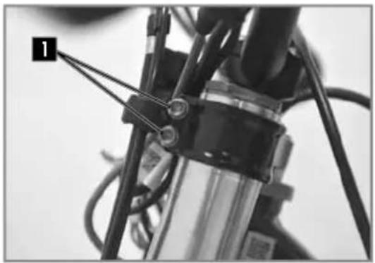 Sherco 450 SEF (2025) - RÉGLAGE DU JEU DES ROULEMENTS DE DIRECTION - 1