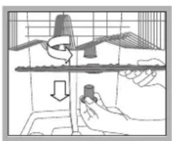 HOTPOINT LFTA+ 3214 HX - Cleaning the sprayer arms - 1