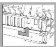 HOTPOINT LFZ 3384 A IX_HA - Nunca levante ou abaixe o cesto por um so lado. - 2