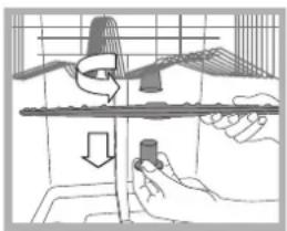 HOTPOINT LST 114_HA - Cleaning the sprayer arms - 1