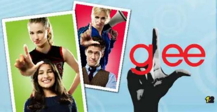 Konami Karaoke Revolution Glee: Volume 2 (Wii) - Microphone USB (obligatoire) - 1