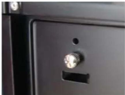 ANTEC KTwelve HundredEU - Installation du lecteur externe de 3,5 pouces - 2