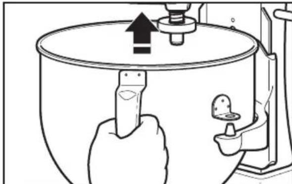 KITCHENAID 5KSM6521XECA - Removing the bowl and beaters - 4