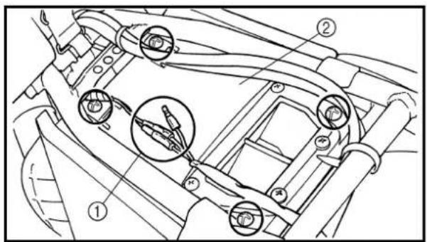 YAMAHA WR426F (2000) - PRECAUCION: - 1