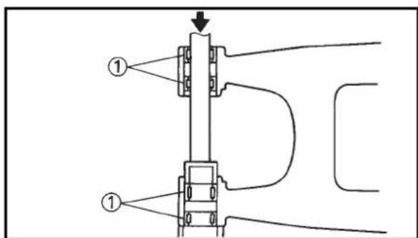 YAMAHA YZ125 (2000) - SWINGARM DISASSEMBLY - 2