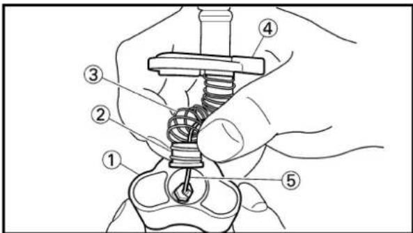 YAMAHA YZ125 (2000) - CARBURETOR DISASSEMBLY - 3