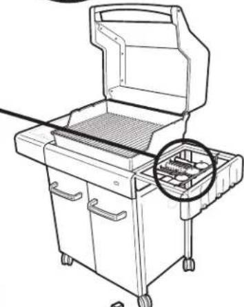 WEBER Spirit E320 - Reinstalación del tubo del quemador - 7