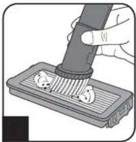 DIRT DEVIL Infinity MC55 - Cleaning / changing the exhaust filter - 3
