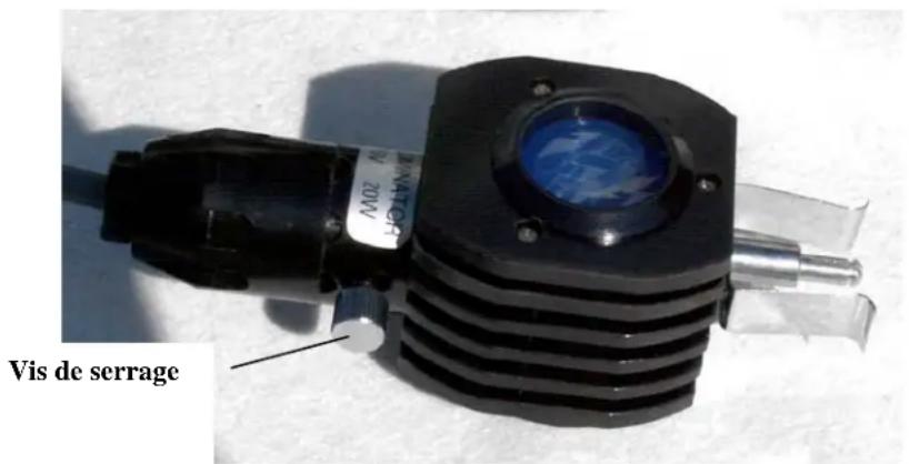 CELESTRON 44102 - Replacing the Electric Illuminator Bulb - 1