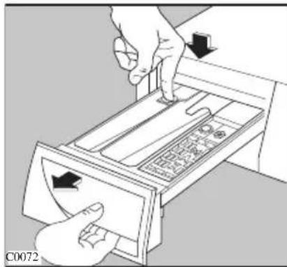 ELECTROLUX EWF14460 - De wasmiddellade reinigen - 1