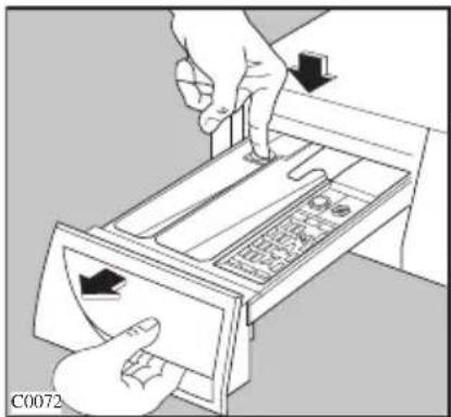 ELECTROLUX EWF14460 - Reinigung der Waschmittelschublade - 1