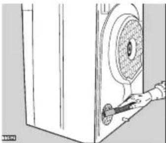 ELECTROLUX EDC66130 - Cleaning the air intake grille - 1