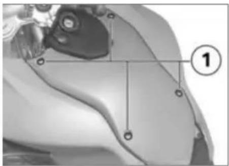 BMW F 800 GS Adventure (2014) - Τοποθέτηση μεσαίου τμήματος φέρινγκ - 1