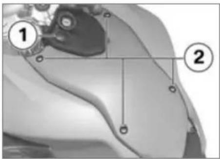 BMW F 800 GS Adventure (2014) - Τοποθέτηση μεσαίου τμήματος φέρινγκ - 2