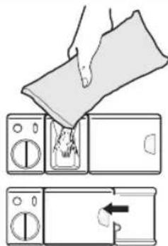 SAMSUNG DWFG720S - Filling the detergent dispenser - 3