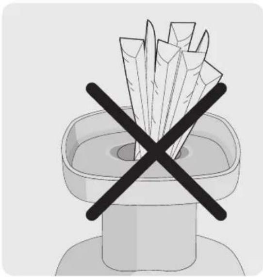 Hurom H16 HQ - On observe de fines lignes ou des marques de rayures autour de la vis de pressage. - 1