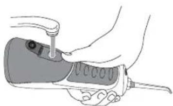 Waterpik WP462E1 - Rlempimento del serbatolo - 1