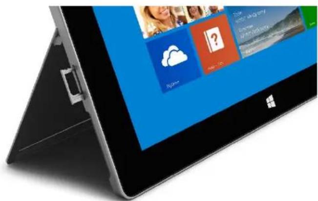 MICROSOFT Wireless Display Adapter V2 - Emplacement de la carte micro-SIM* - 1