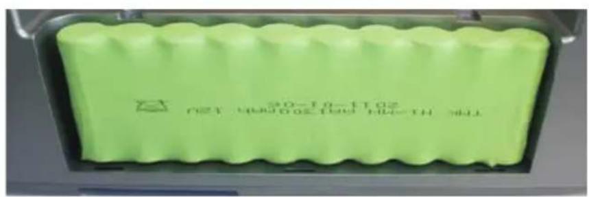 Humantechnik LA90 - Akku ins Akkufach einlagen - 1