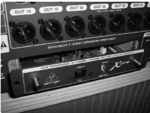BEHRINGER XUF Interface - Interface I/O-Karte installmenten: - 1