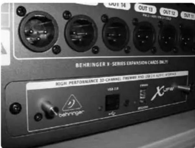 BEHRINGER XUF Interface - Interface I/O-Karte installmenten: - 2