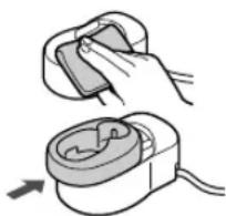 PANASONIC EWDL75 - Reinigen van de oplader - 2