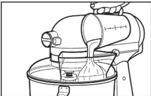KITCHENAID SodaStream - Using the pouring shield* - 2