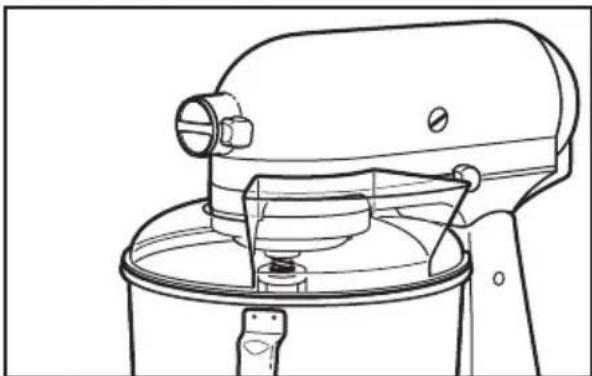 KITCHENAID SodaStream - Verwendung des Spritzschutzes mit Einfüllschütte* - 1