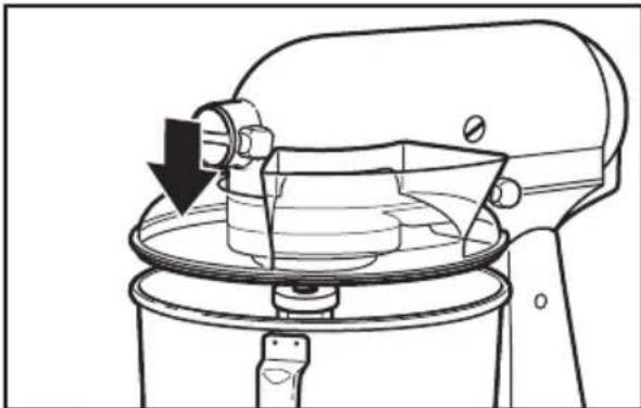 KITCHENAID SodaStream - Colocar/remover o resguardo de salpicos* - 2