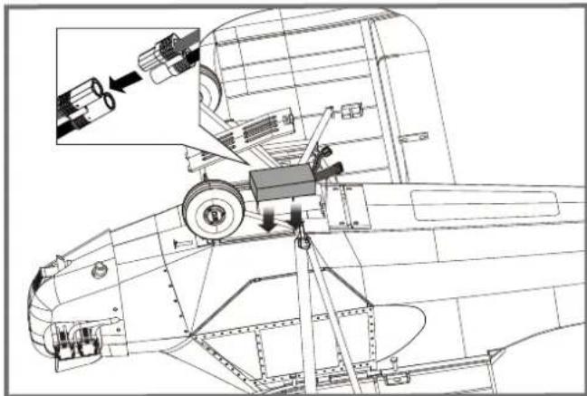 FMS J3 Cub V3 - 电池安装 - 1
