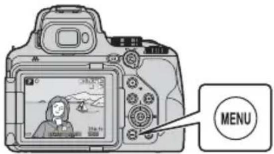 NIKON CoolPix P1000 - Appuyez sur la commande MENU (menu). - 1