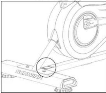 Schwinn Airdyne AD8 - Substituir as baterias da Console - 3