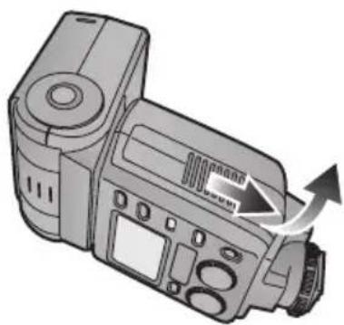 PANASONIC Lumix DMWFL500 - Faites glisser le couvercle du logement des piles pour l'ouvrir. - 1