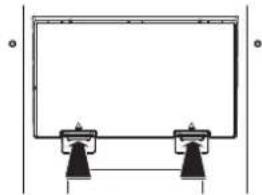 KORG EK50 - Mise en place des piles - 1