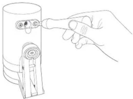 RING Stick Up Cam Battery - Connexion d'un panneau solaire Ring avec une fiche d'alimentation à languette à vis : - 2
