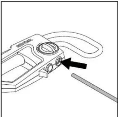 NILFISK C&C Tornado - Pesuaineletkun kiinnittäminen ruiskutuskahvaan - 1