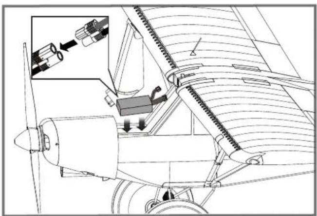 FMS PA18 Super Cub - Battery installation - 1