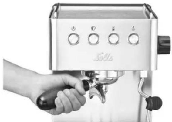 Solis Barista Gran Gusto 1014 - INSERIMENTO DEL PORTAFILTRO - 1