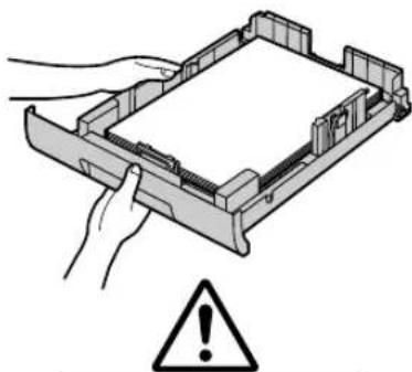 PANASONIC KXMB2011GX - Précaution d'utilisation du bac d'alimentation - 2