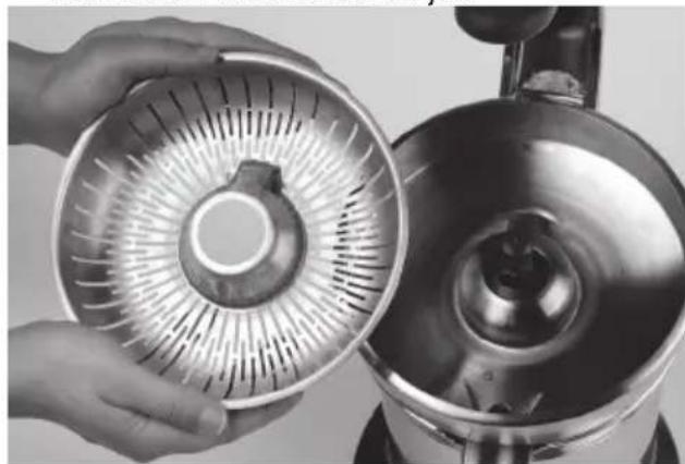 SAGE The Citrus Press Pro SCP800 - ASSEMBLAGE DE L'EXTRACTEUR DE JUS - 3